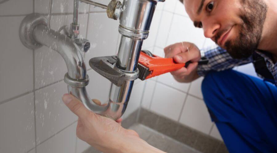 Professional same day plumber services in Latham, IL