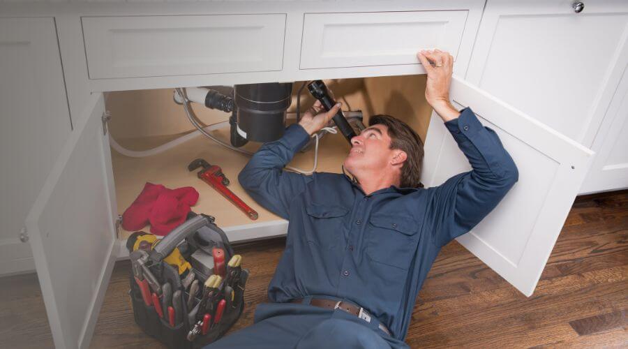 Professional same day plumber in Latham, IL